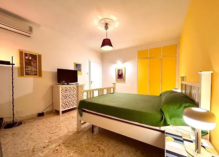 70's House Apartment